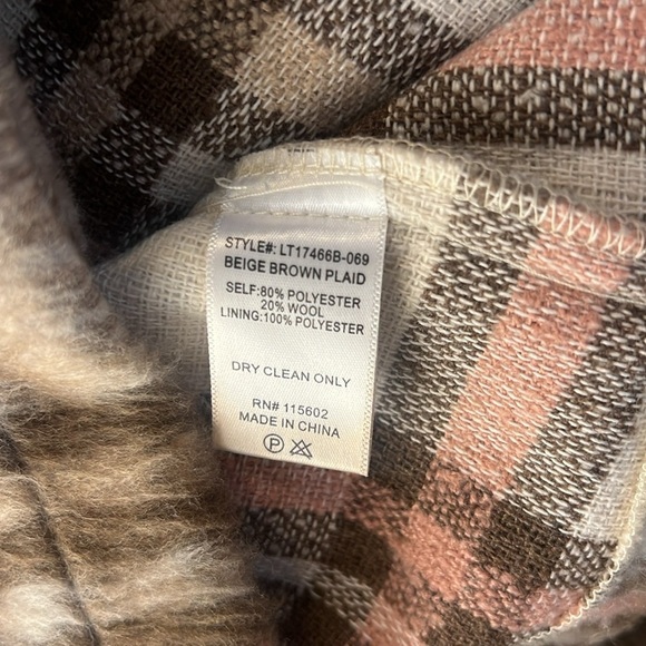 Lush Plaid Faux Fur Wool Coat, sz Medium. - Picture 8 of 15